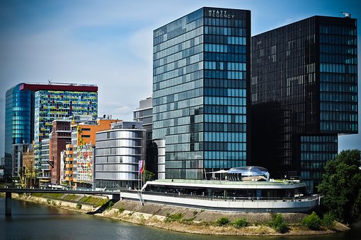 AIoT技术赋能楼宇自控系统，开启草莓视频在线视频建筑新生态